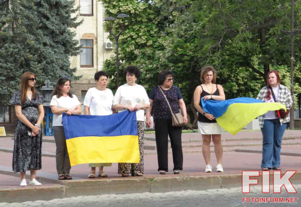 Прощання з полеглими захисниками України на площі Героїв Майдану у Кропивницькому, 25 червня 2026 року