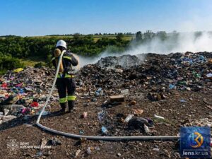 Пожежі на Кіровоградщині охопили будівлі та сухостій